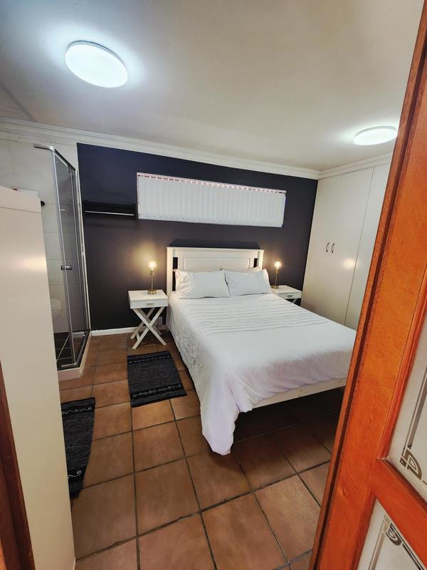 To Let 1 Bedroom Property for Rent in Vierlanden Western Cape